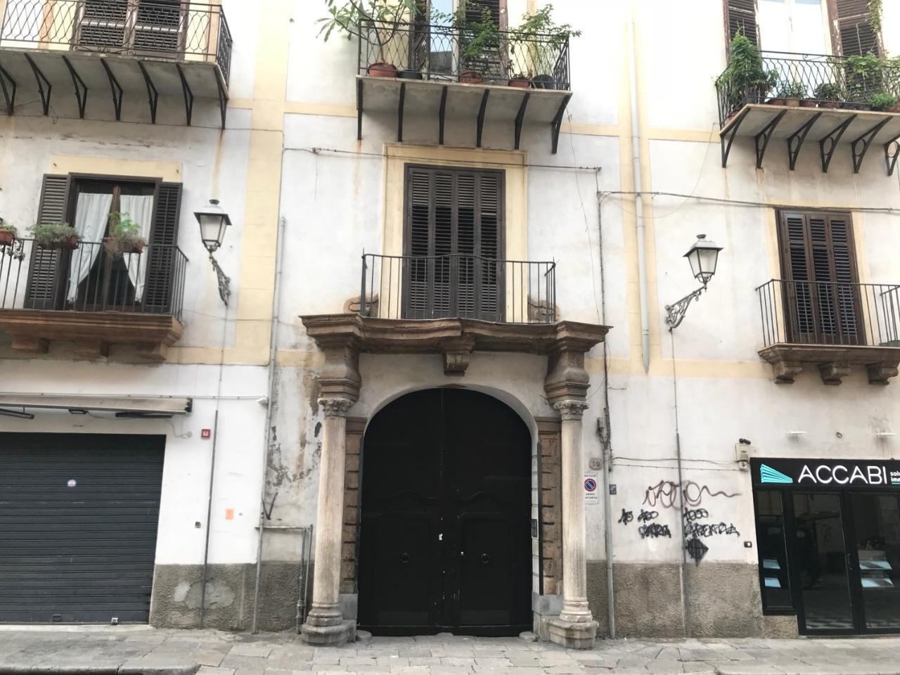 Ai Tre Mercati Palermo Exterior photo