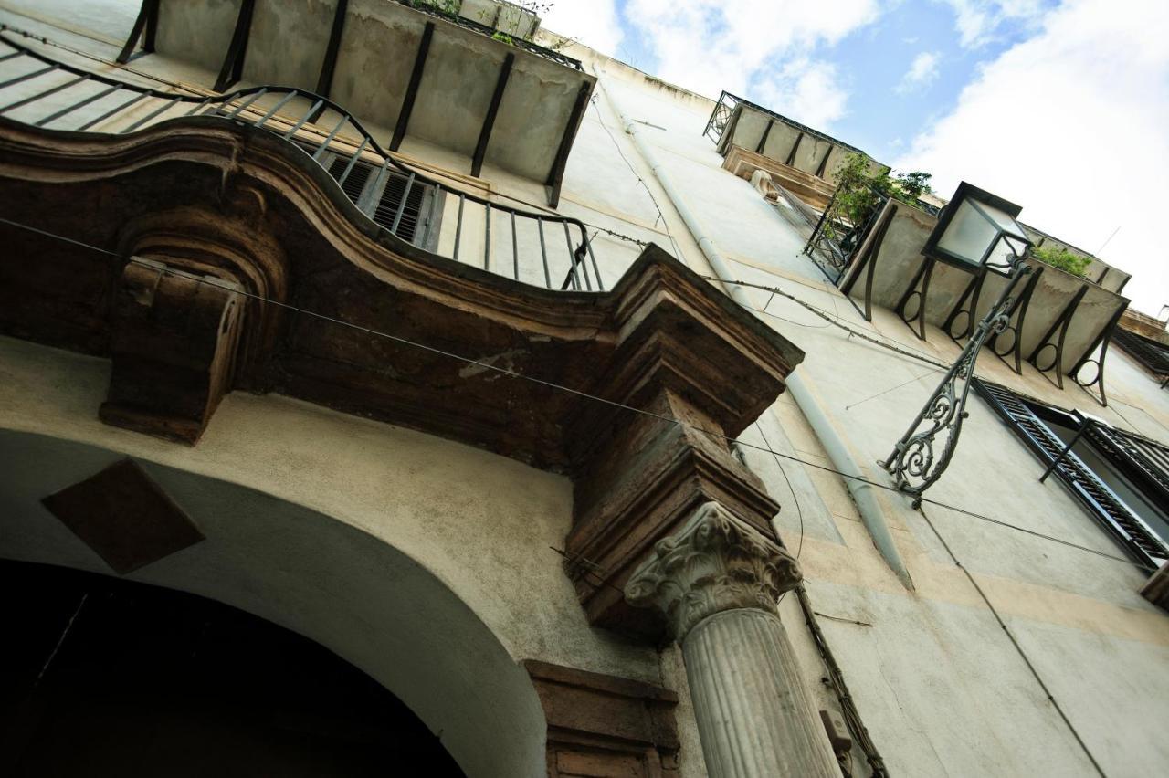 Ai Tre Mercati Palermo Exterior photo